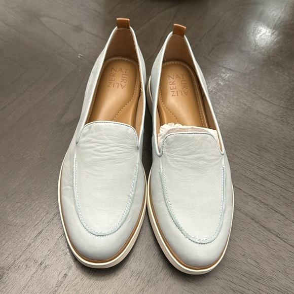 NATURALIZER Korrine Womens Cushioned Footbed Slip On Loafers In Ocean Air - Picture 4 of 7